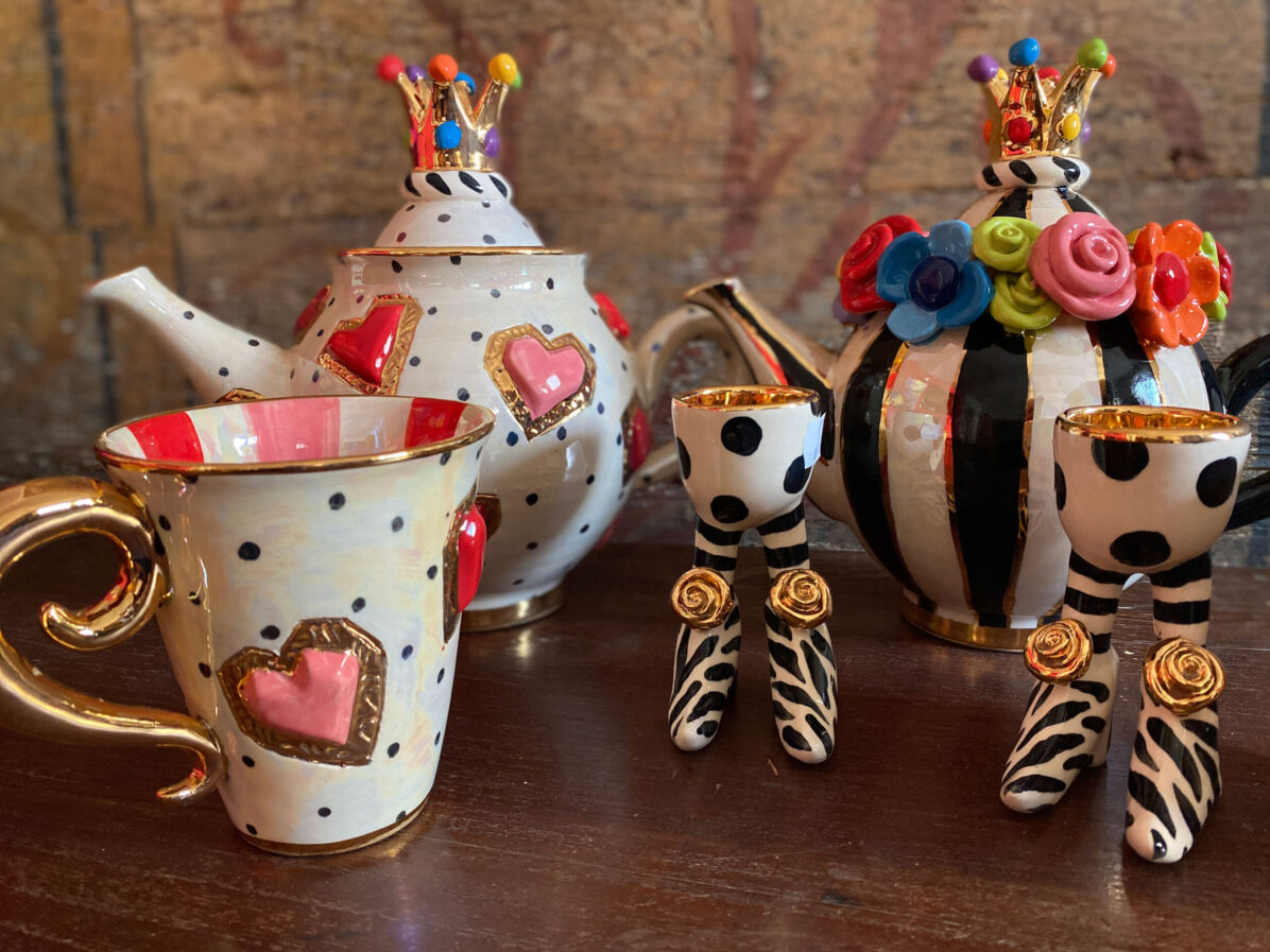 MaryRoseHeartTeapot