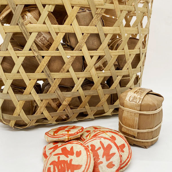 PU_erh_Mini_Cakes_Basket